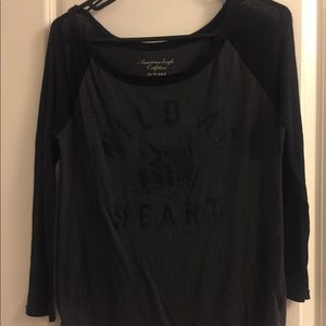 3/4 length black cat shirt